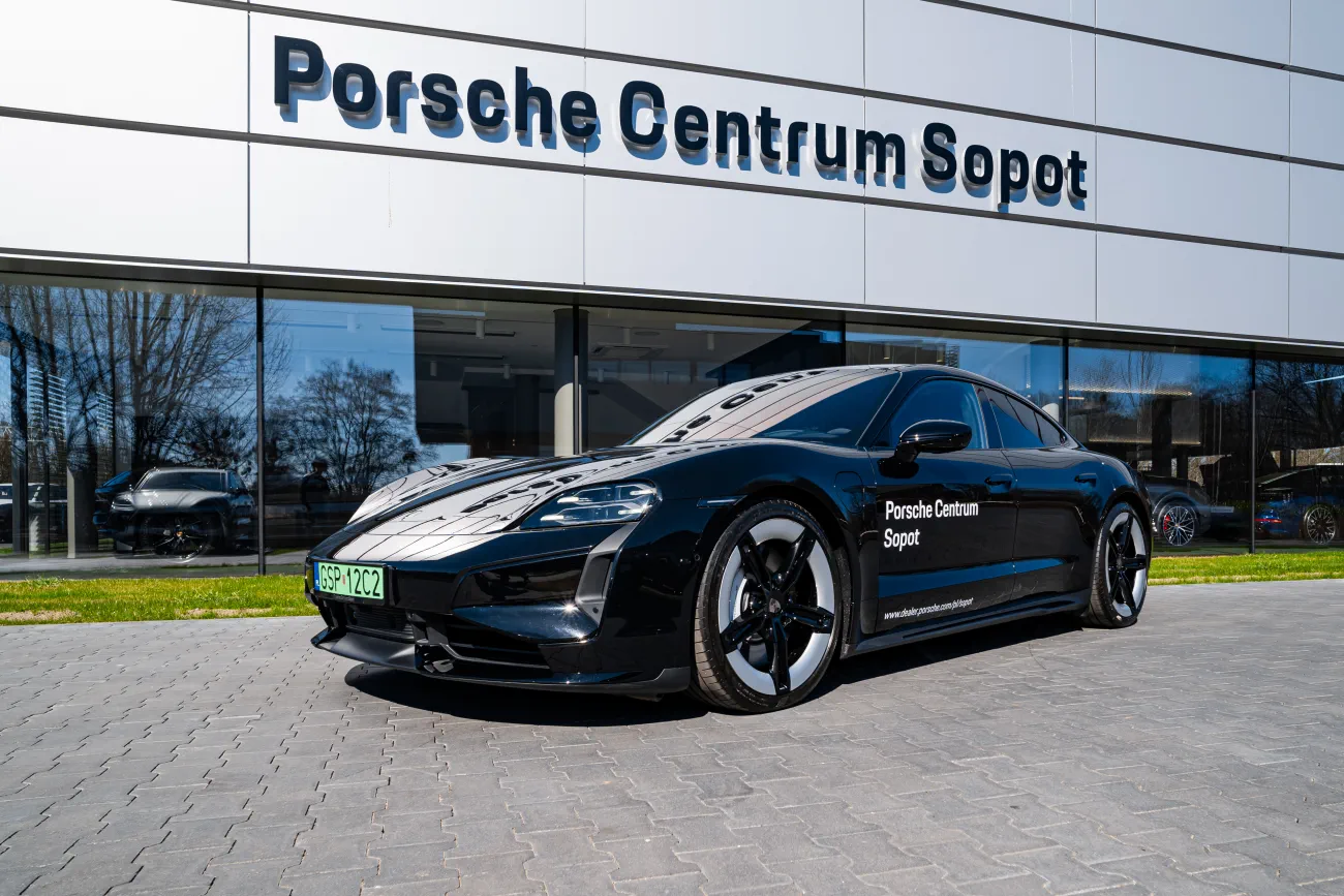 Porsche Taycan Turbo Porsche Centrum Sopot kwiecien 2025 08166